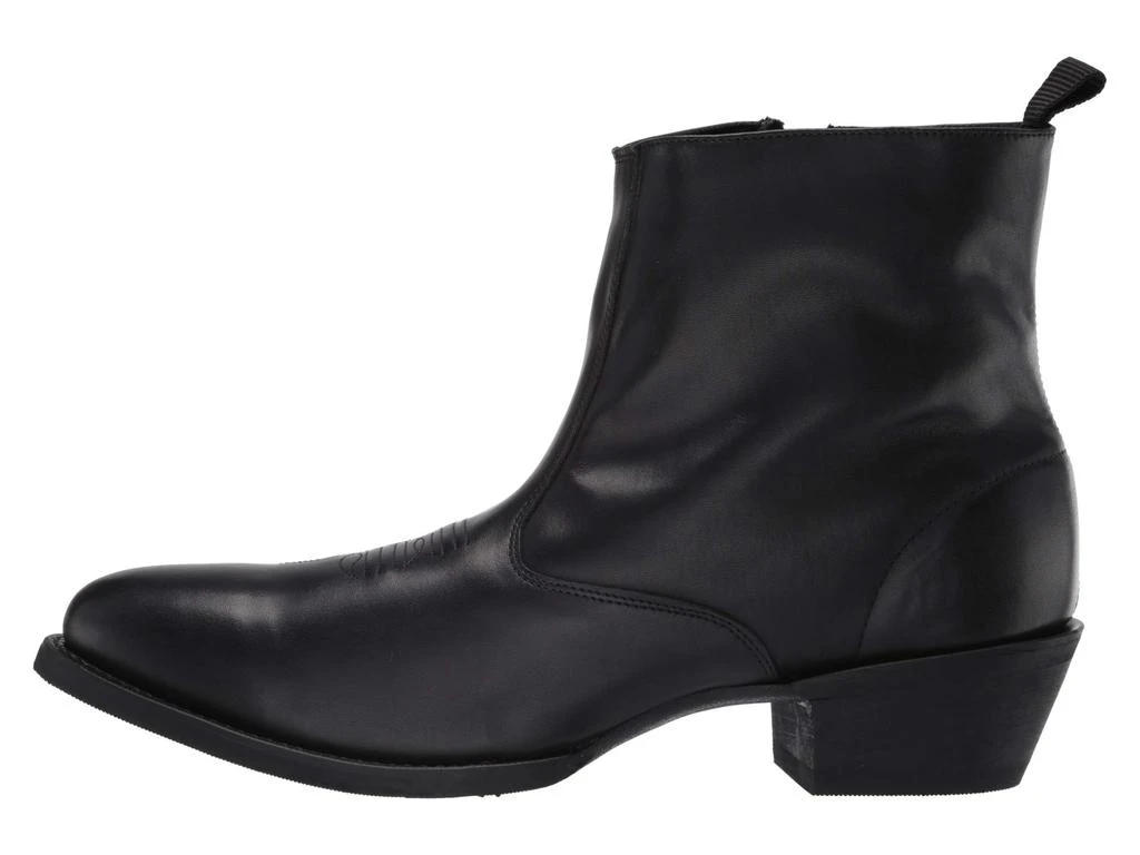 Laredo Fletcher 4