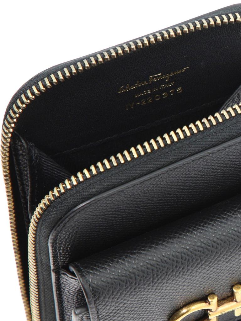 【SALVATORE FERRAGAMO】GANCINI SMARTPHONE CASE Ferragamo Gancini Smartphone Case In Black | ModeSens