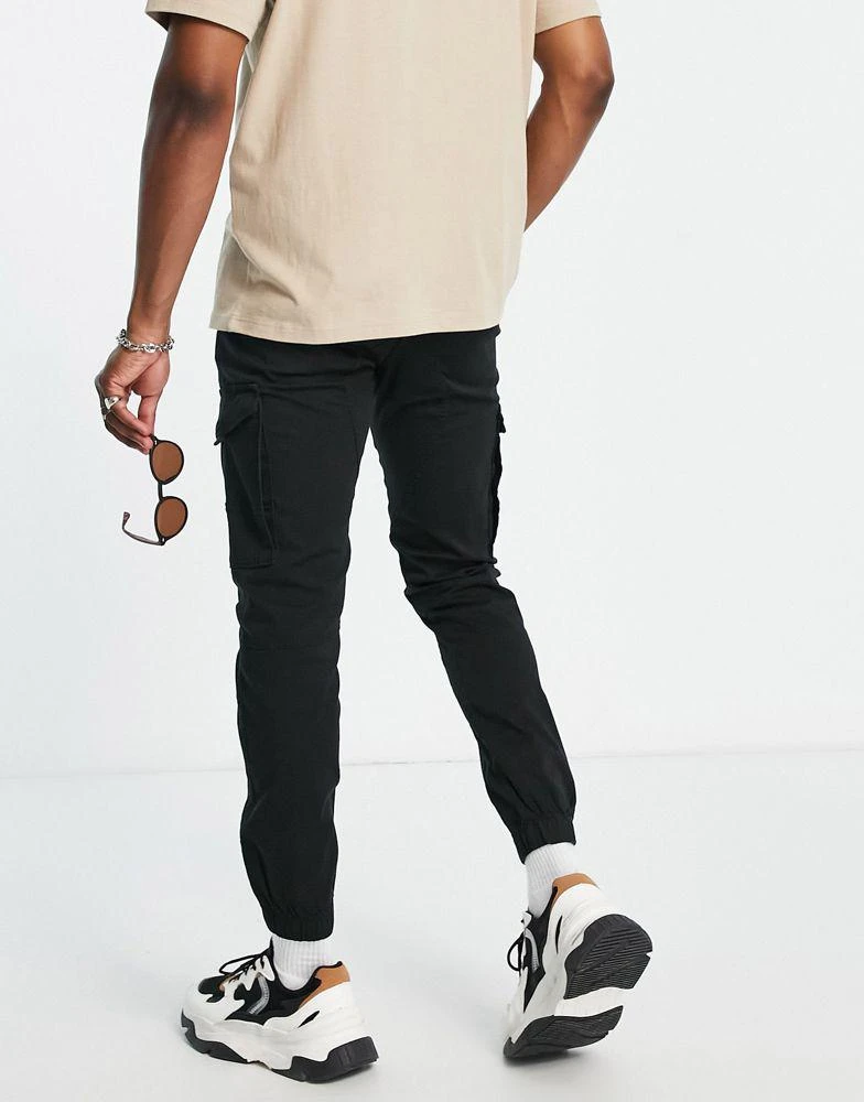 Jack & Jones Jack & Jones Intelligence cuffed cargo trouser in black 2