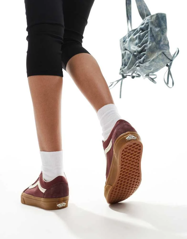 Vans Vans old skool trainers in burgundy with gum sole 5