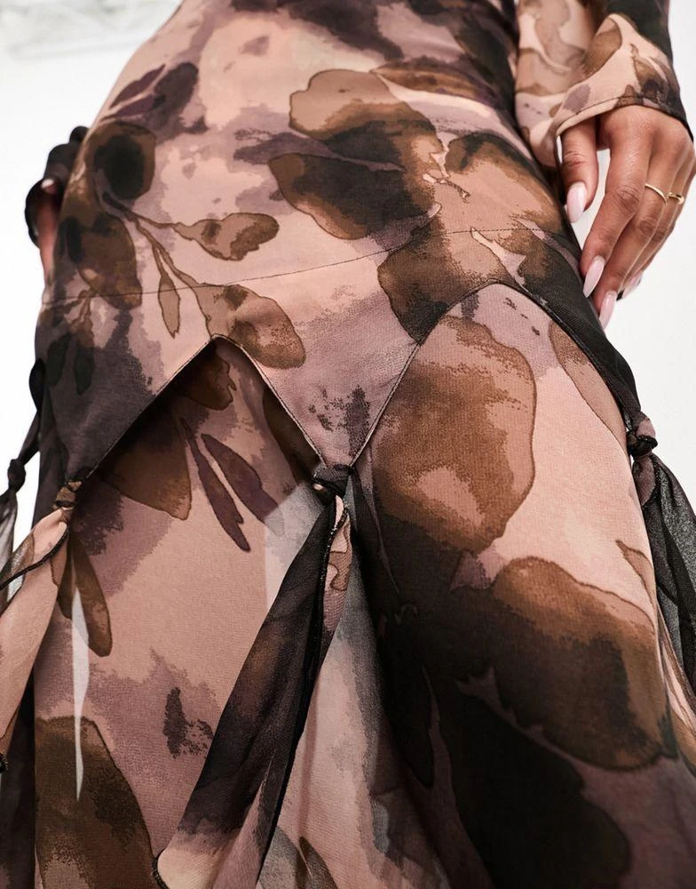 ASOS ASOS DESIGN knot hem detail maxi dress in blurred floral print 3