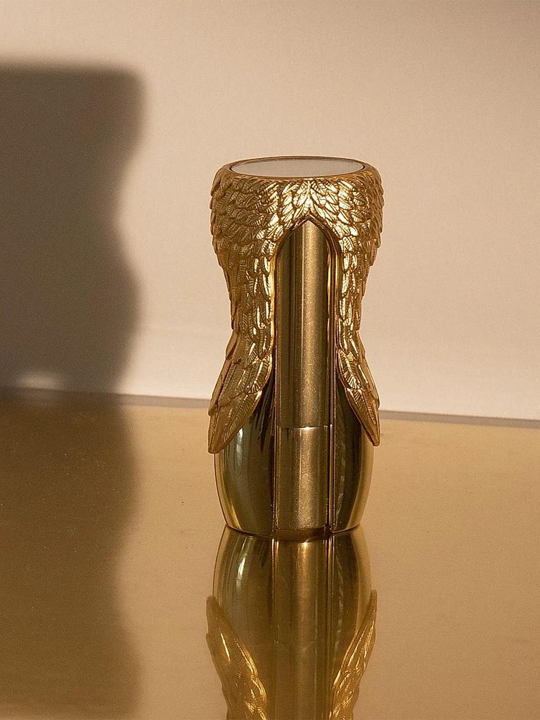 Valde Soar Storybook Armor Curiosity 2-Piece Lipstick 
Case Set 9