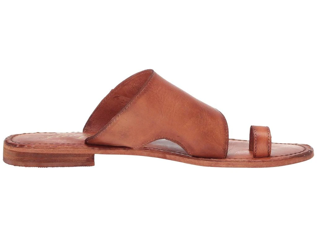 Free People Sant Antoni Slide 6