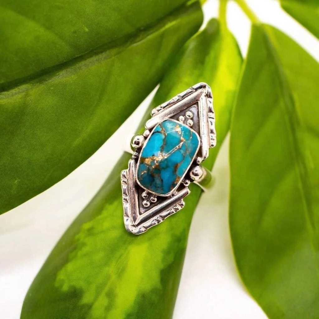 Baizaar Baizaar - Women
s Decorated Point Ring 2