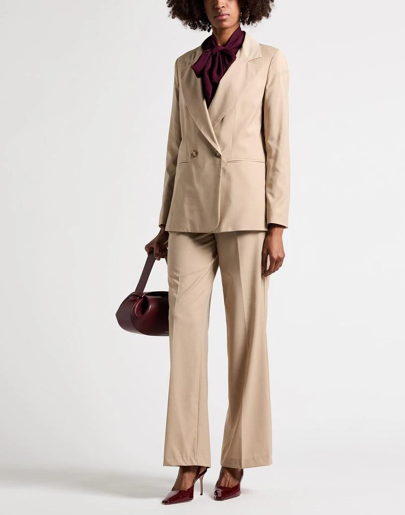 TOY G. Suits 
Sets 4