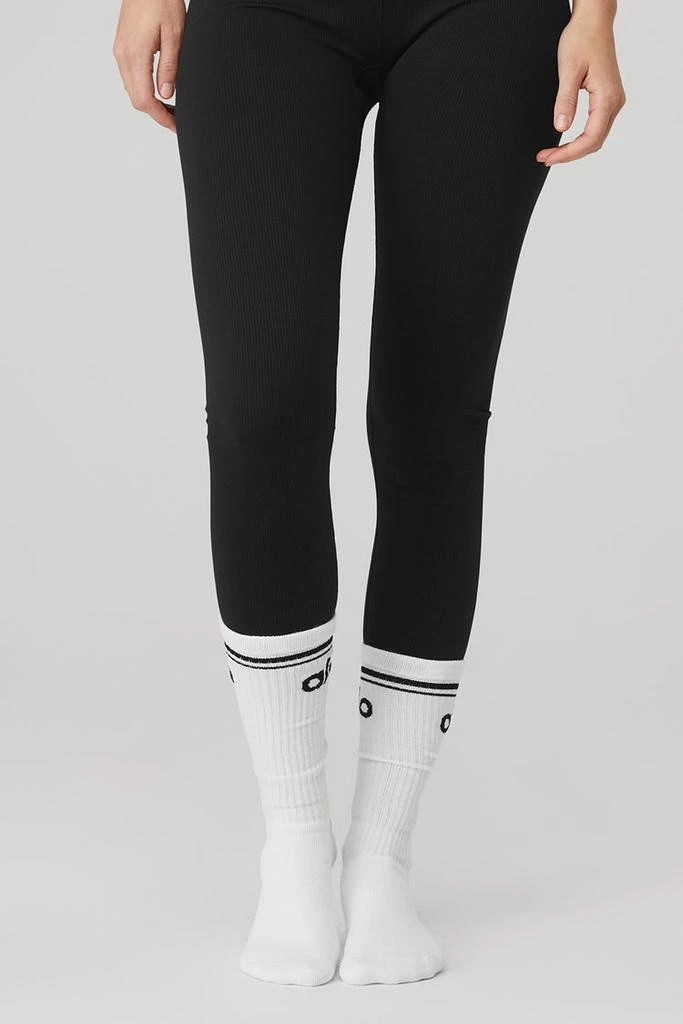 Alo Women
s Throwback Barre Sock - Black/White 2