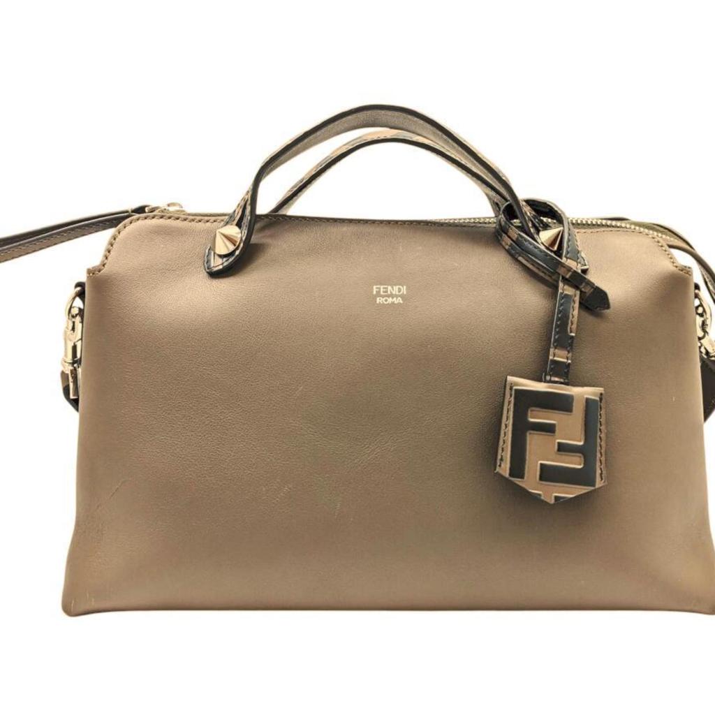 Fendi Leather Handbag Shoulder Bag (Pre-Owned)