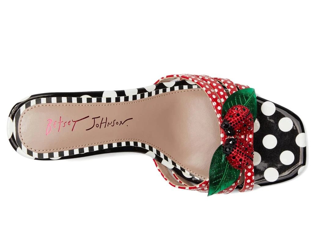 Betsey Johnson Cloverr 2