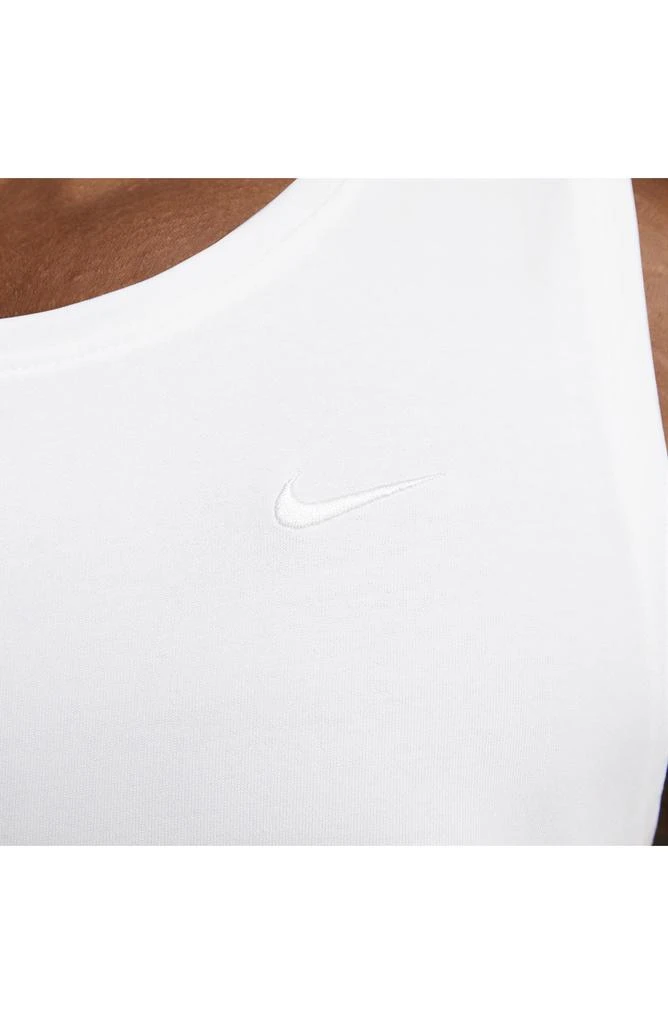 NIKE Dri-FIT Primary Training Tank 3