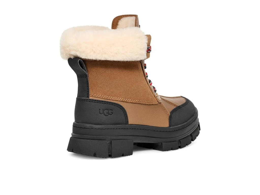 UGG Ashton Addie 5