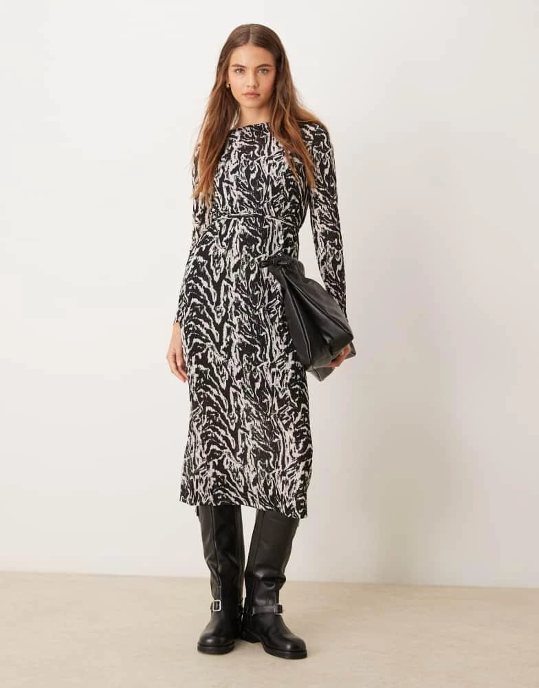 Vila Vila plisse boat neck midi dress in mono animal print 1