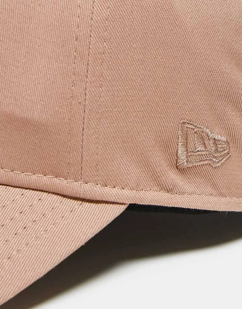 New Era New Era NY Yankees 9twenty cap in beige 2