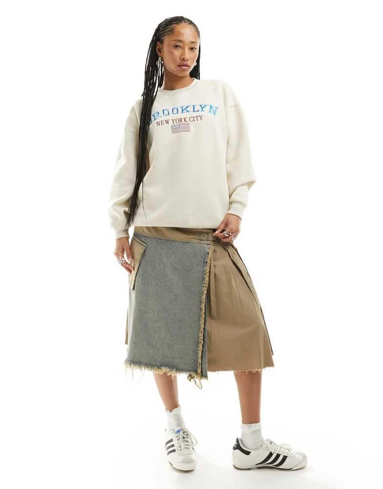 Daisy Street Daisy Street relaxed fleece sweatshirt with Brooklyn embroidery 3