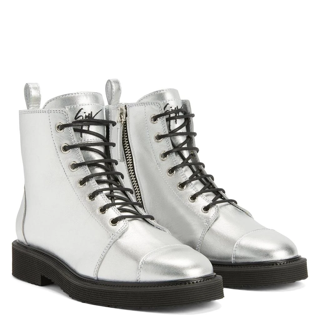 Giuseppe Zanotti Thora 2