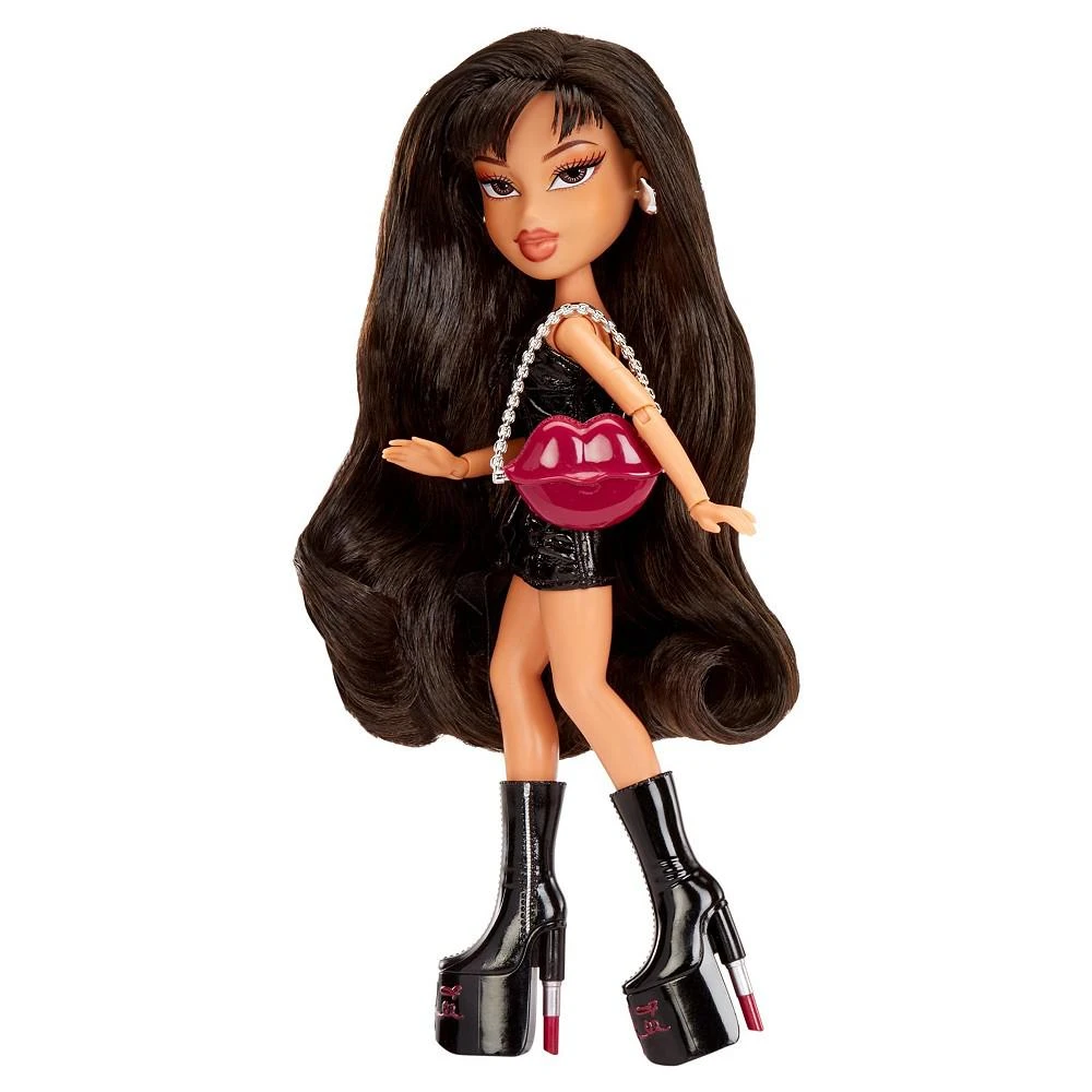 Bratz x Kylie Jenner Day Fashion Doll with Accessories and Poster 2
