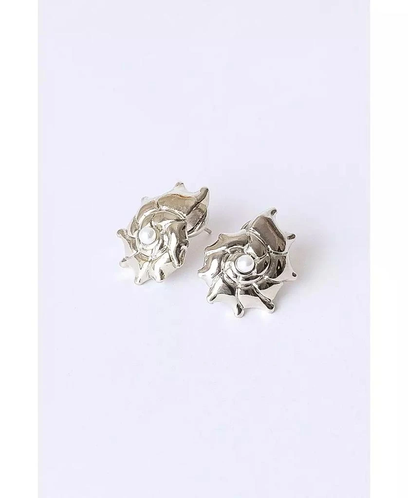 Classicharms Leah Seahell Stud Earrings