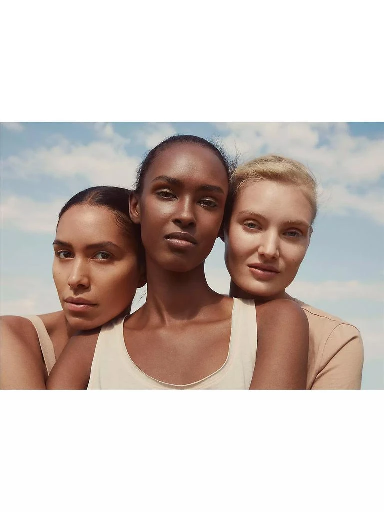 Kjaer Weis Liquid Concealer Iconic Edition 6