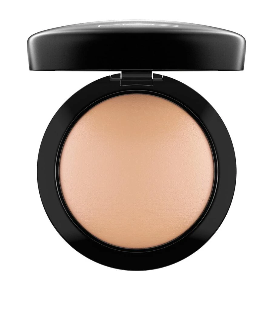 MAC Mineralize Skinfinish Natural 1