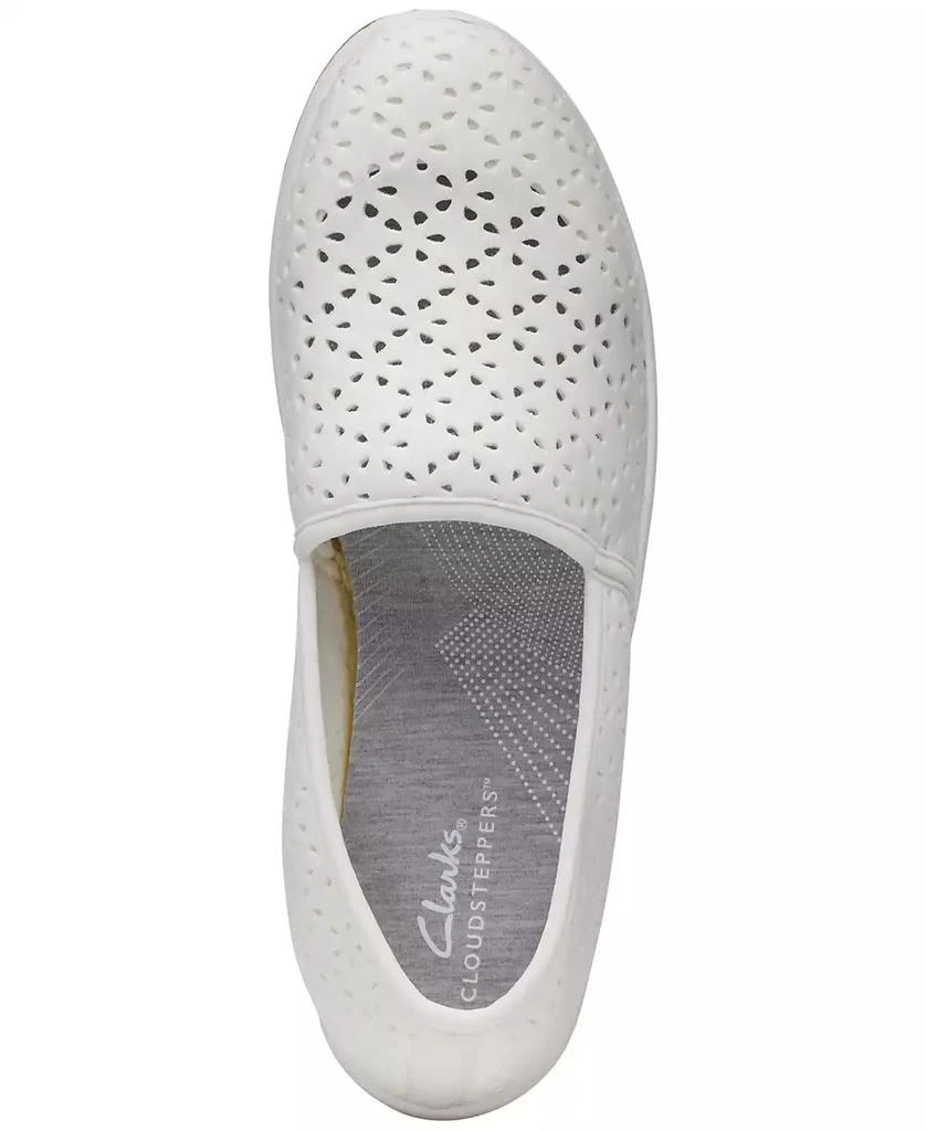 Clarks Women's Cloudsteppers Breeze Emily Perforated Loafer Flats 4