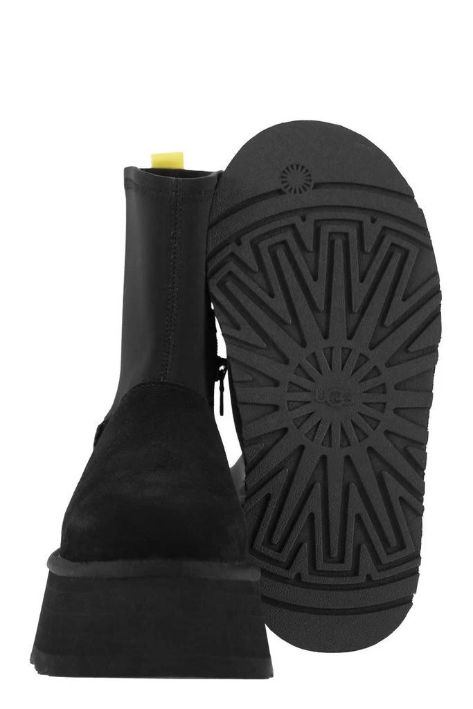 UGG Ugg Dipper - Classic Boot 5