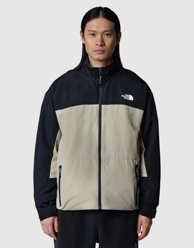 The North Face The North Face Hmlyn track jacket in grey and black 1