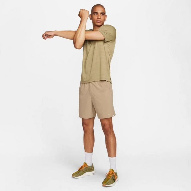 NIKE Men's Nike Unlimited Dri-FIT 7" Unlined Versatile Shorts 3