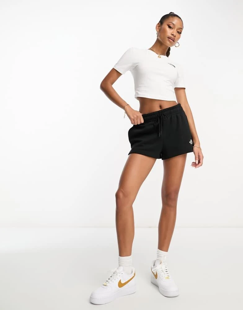 The North Face The North Face Simple Dome cropped tight t-shirt in white 3