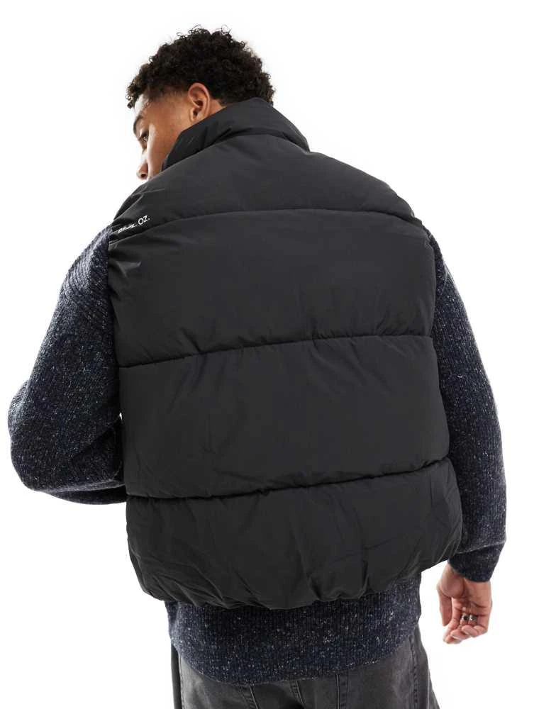 Bershka Bershka puffer gilet in black 3