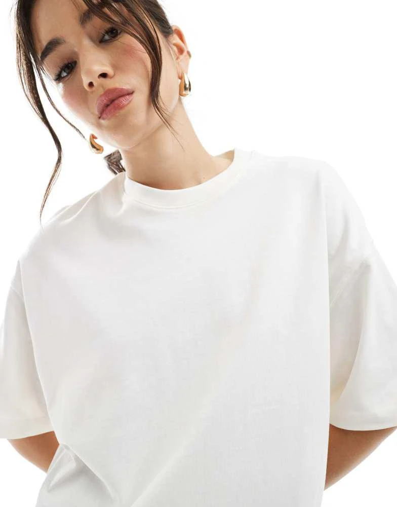 Bershka Bershka boxy oversized t-shirt in white 3