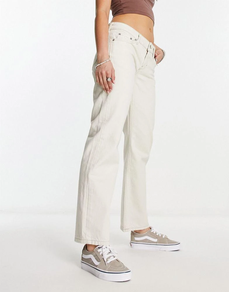 Weekday Weekday Arrow low rise straight leg jeans in chalk white 1