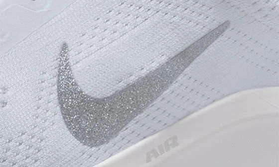 NIKE Air WinFlo 11 Road Running Shoe 7