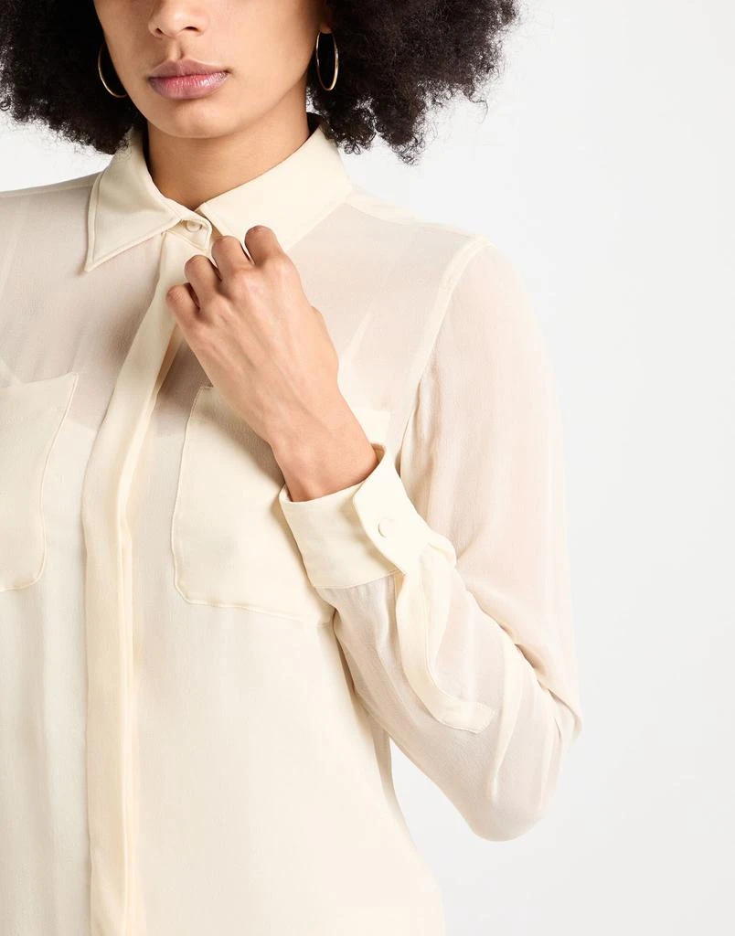 Max Mara Silk shirts
blouses 4