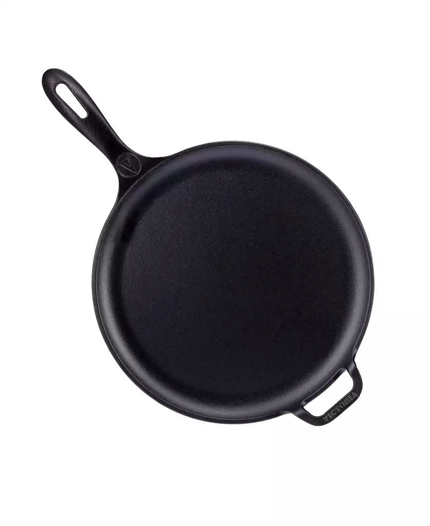 Victoria 12" Comal with Long Handle and Helper Handle, Seasoned 3