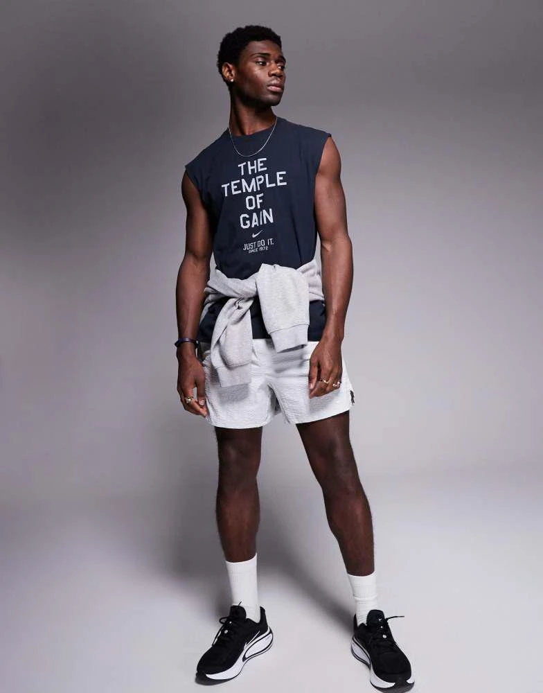 NIKE Nike Training The Temple Of Gain graphic vest in navy 3