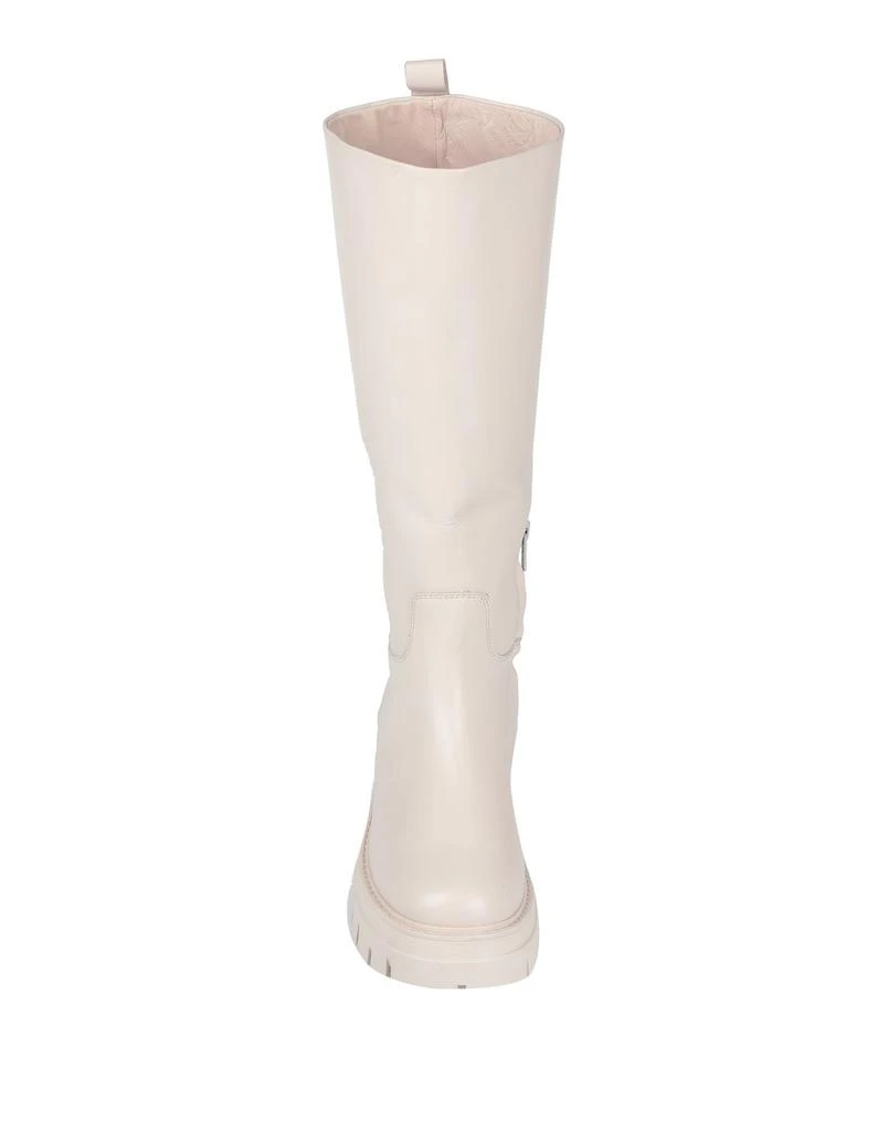 Ash Boots 4