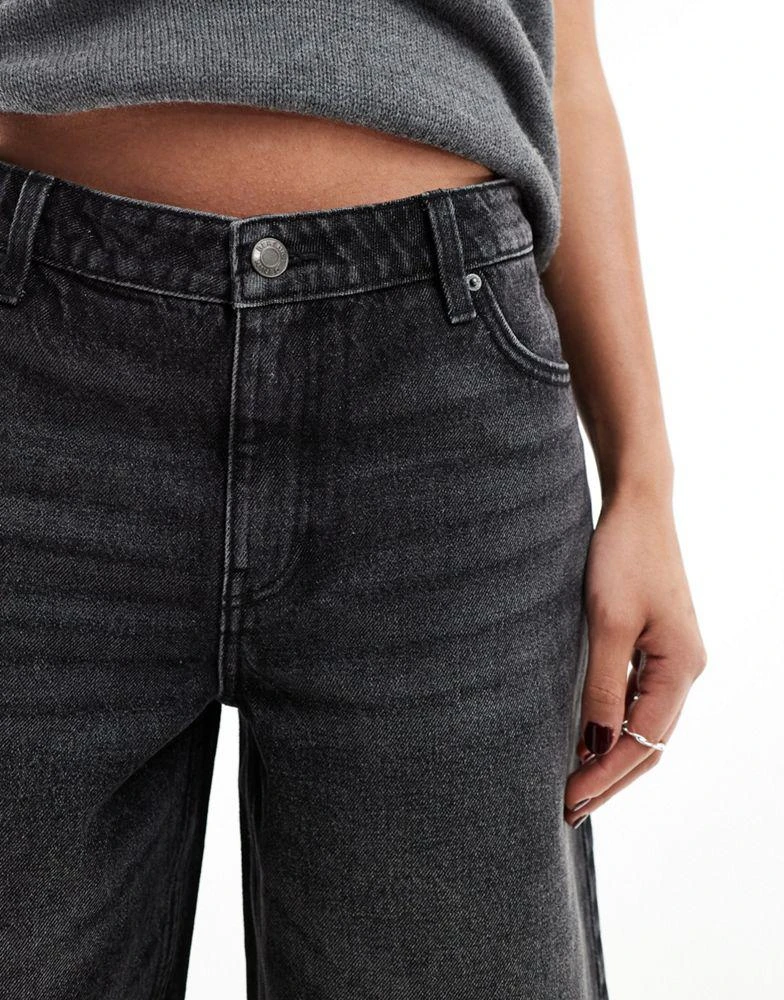 Bershka Bershka baggy longline denim shorts in acid wash black 4