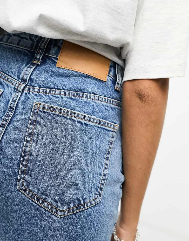 ASOS ASOS DESIGN Tall high rise relaxed mom jeans in mid blue 4