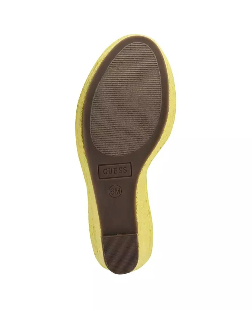 GUESS Women's Halona Pumps Sandal 5