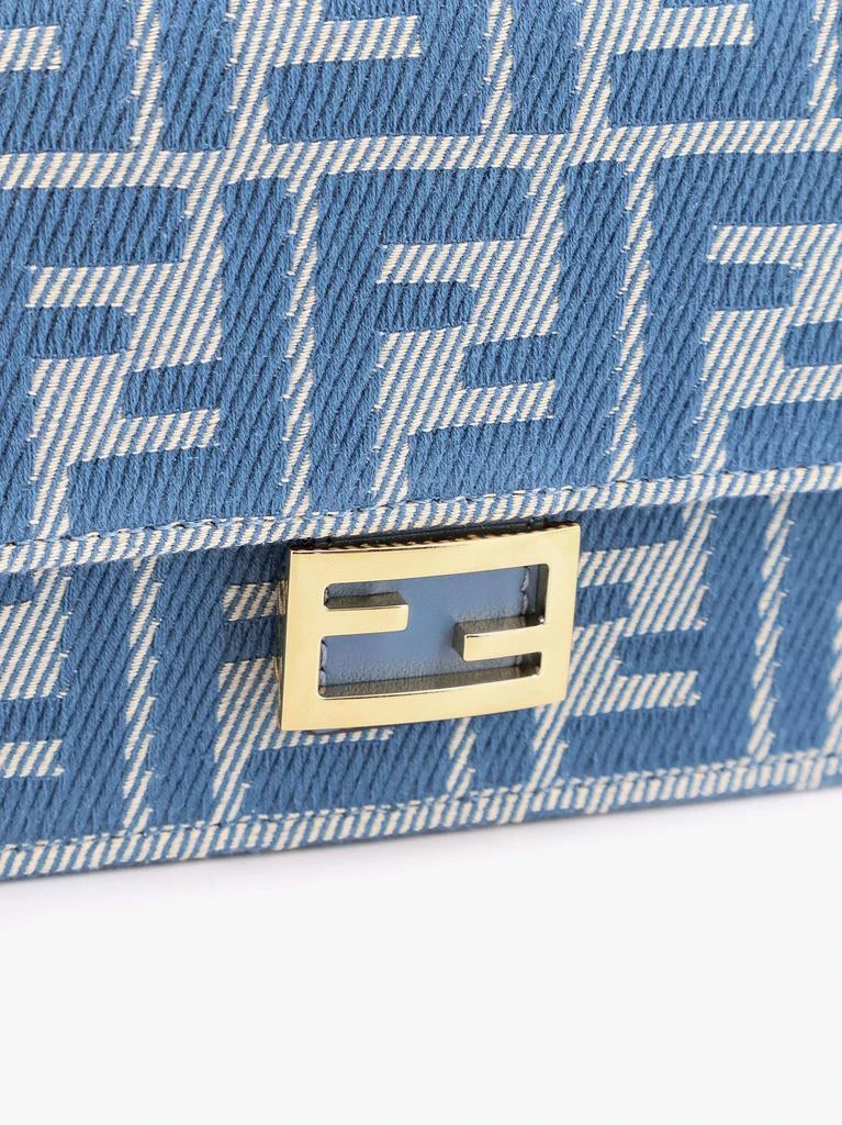 Fendi WALLET ON CHAIN BAGUETTE 4