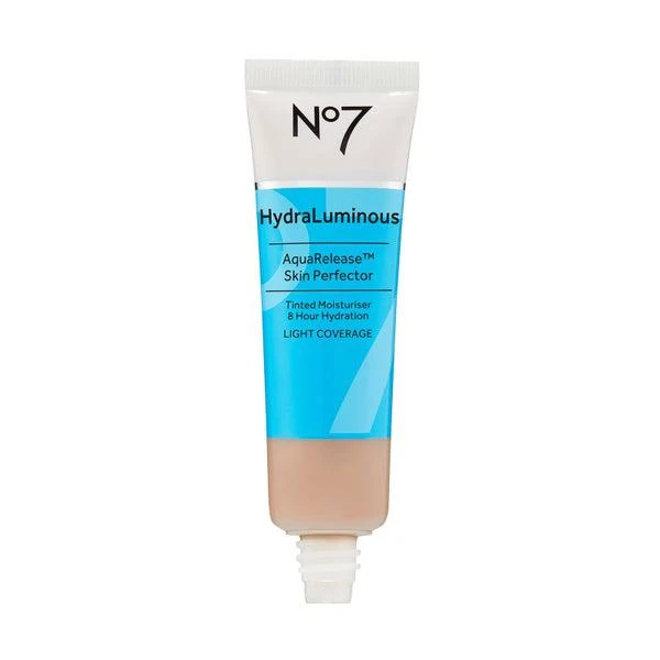 No7 Hydra Luminous Aqua Release™ Skin Perfector 3