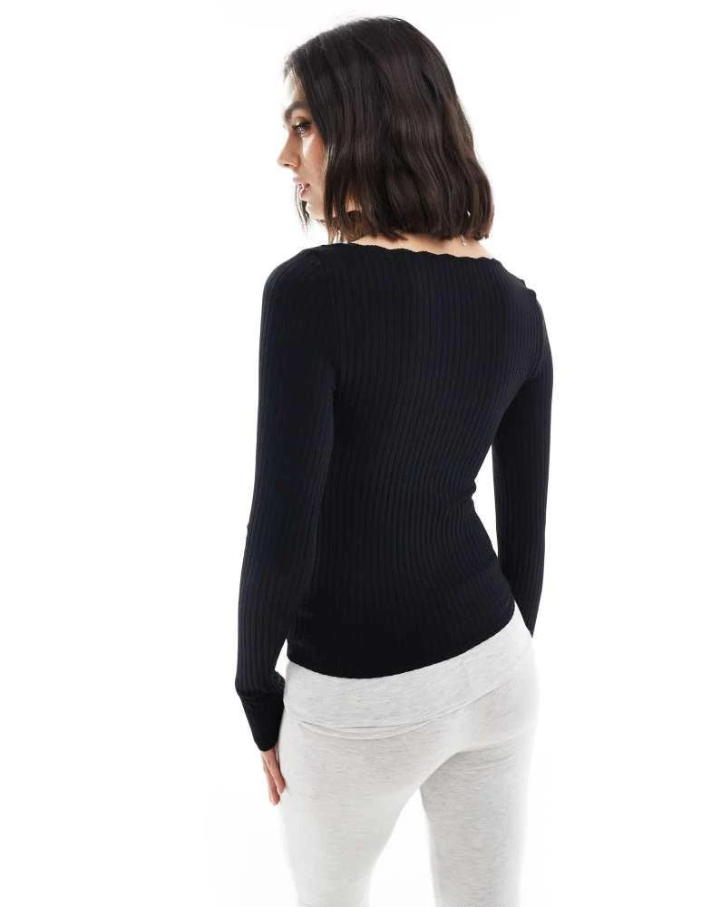 Stradivarius Stradivarius v neck long sleeve jersey top in black 4