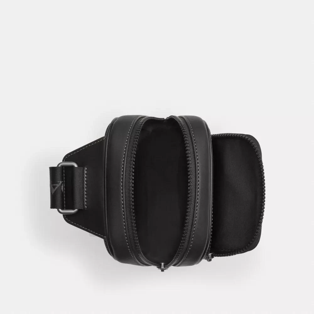Coach Racer Sling Pack 4