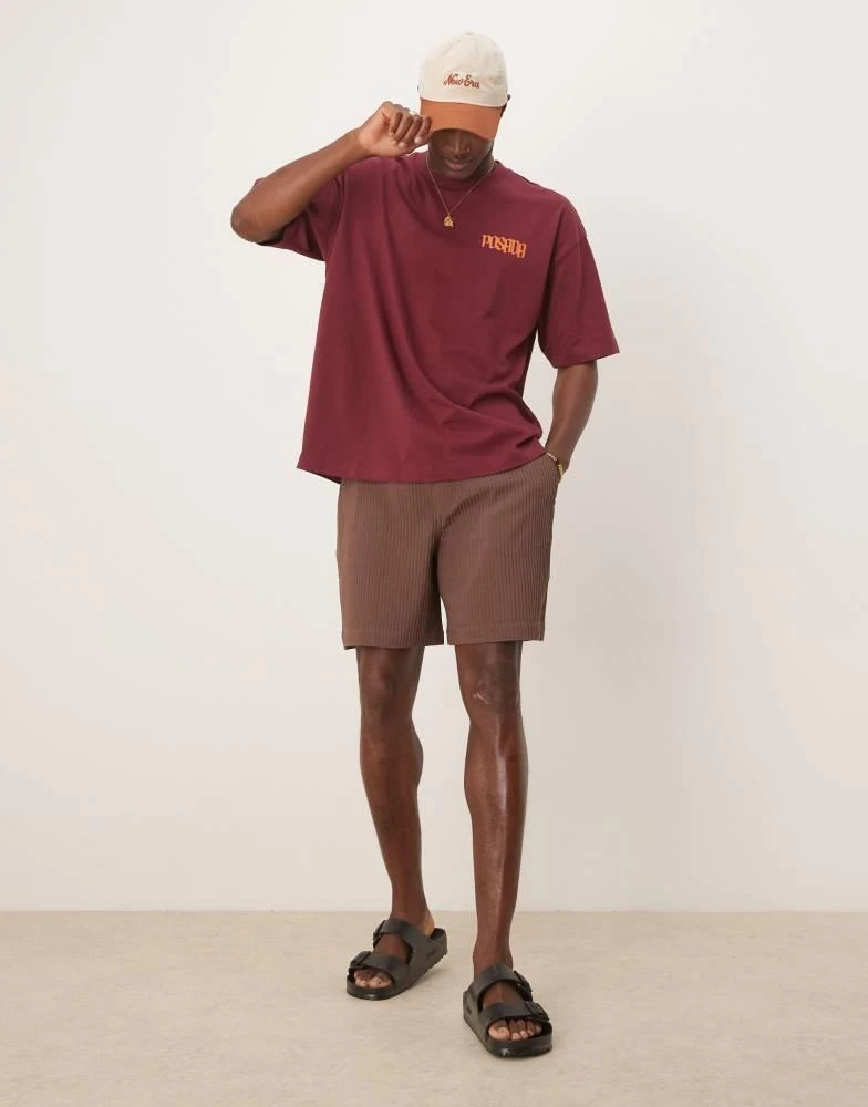 ASOS ASOS DESIGN oversized t-shirt with chest print in burgundy 2