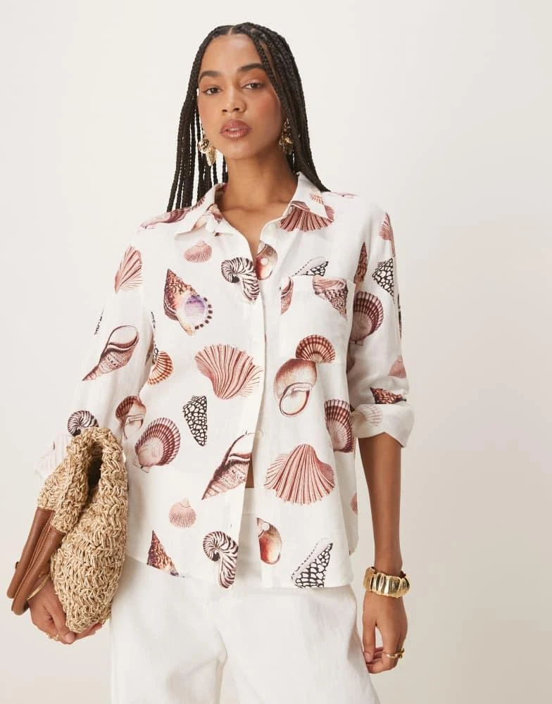 Forever New Forever New seashell print shirt in neutral 1