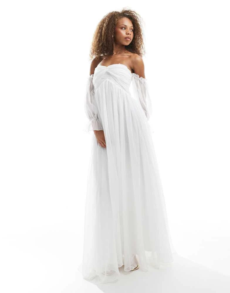 soliana maxi dress Black Halo Soliana Shimmer Plunging V Neck Gown – Très Chic