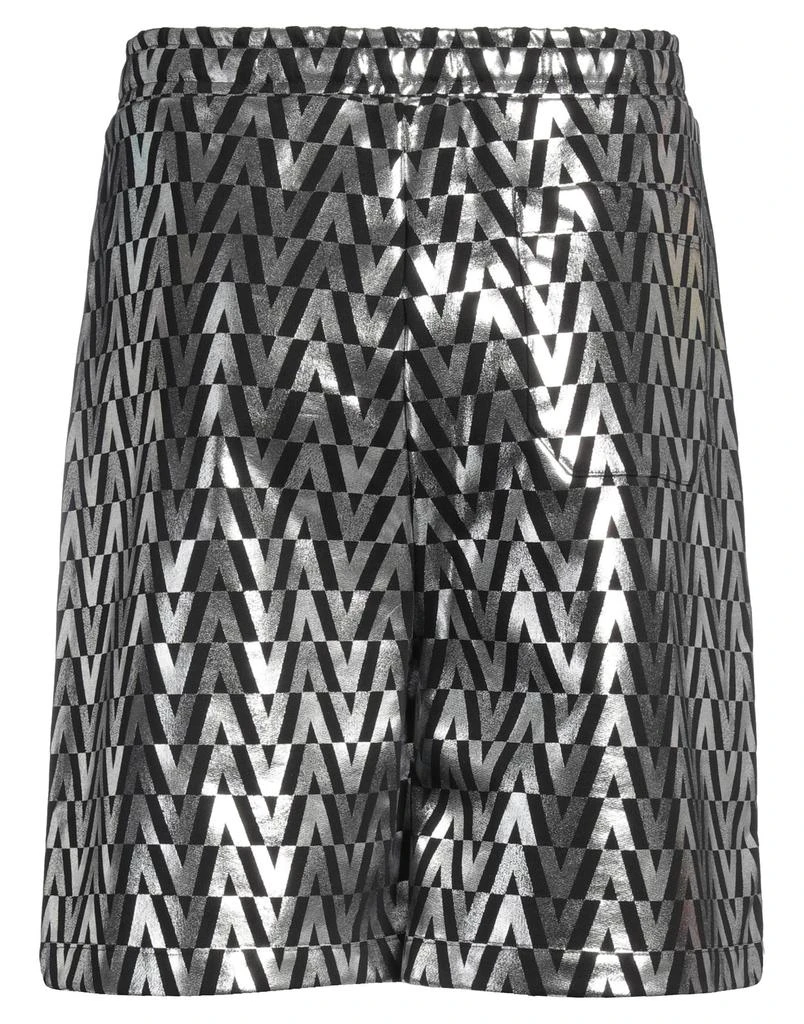 Valentino Shorts
Bermuda 2