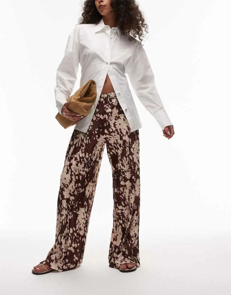 Topshop Topshop abstract animal print plisse trousers in brown