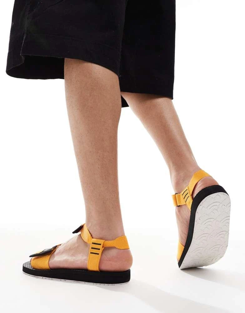 The North Face The North Face Skeena sandals ii in yellow and black 3
