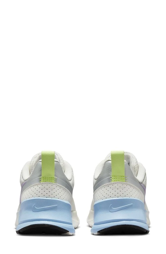 NIKE Air Max Nuaxis SE Sneaker 2