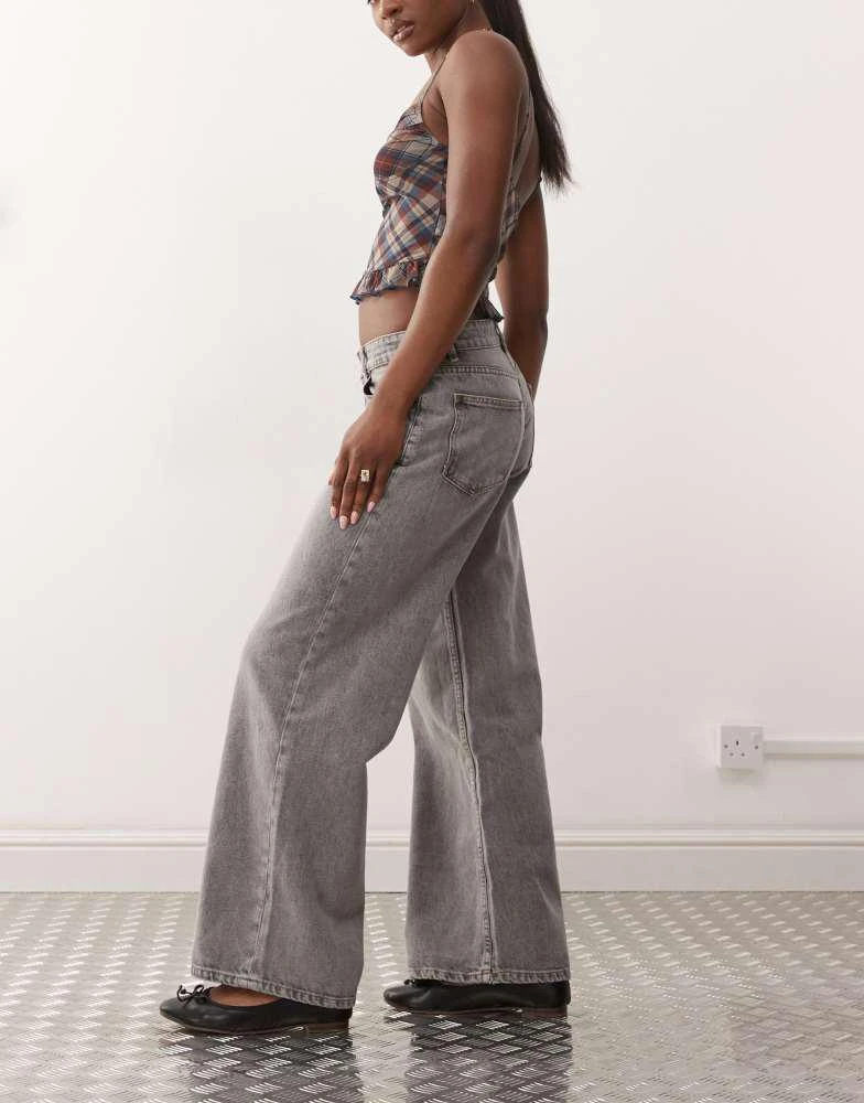 Motel Motel roomy wide leg low rise jeans in grey wash 3